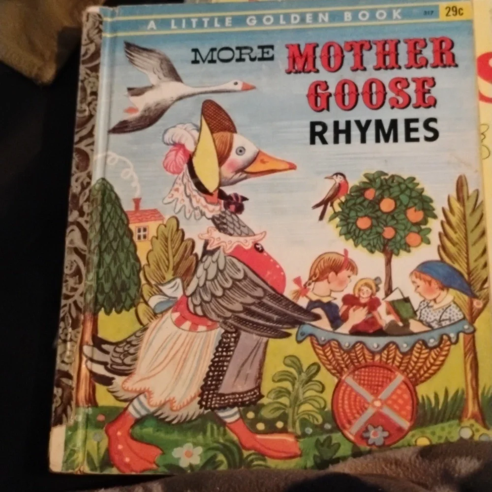 Adorable Vintage Little Golden Book Baby's Christmas Collectible